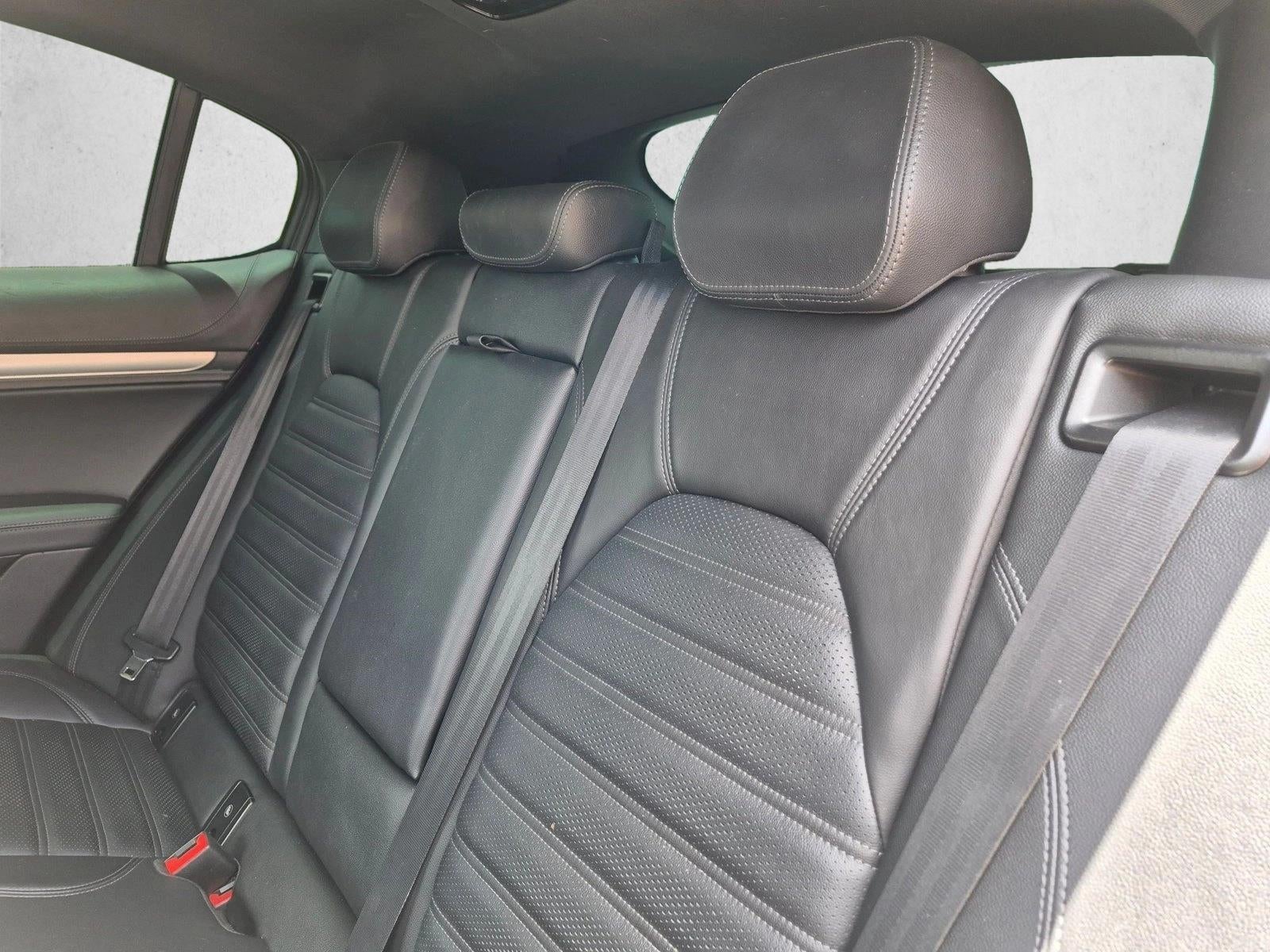 2022 Alfa Romeo Stelvio Veloce AWD